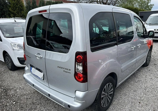 Peugeot Partner cena 47900 przebieg: 112000, rok produkcji 2017 z Góra Kalwaria małe 211